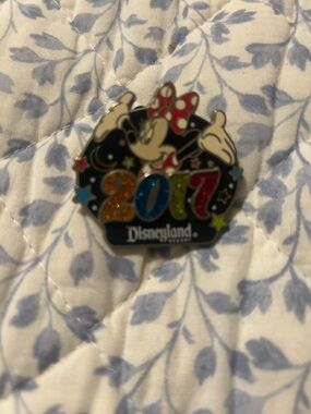 Disney Minnie Mouse 2017 Pin with Rainbow Numbers